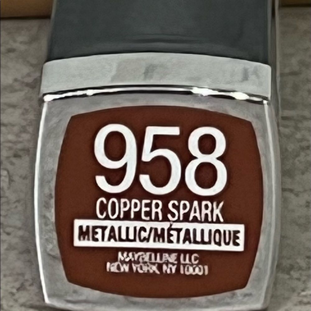 Maybelline 958 Copper Spark Metallic Lipstick NEW - Picture 3 of 3